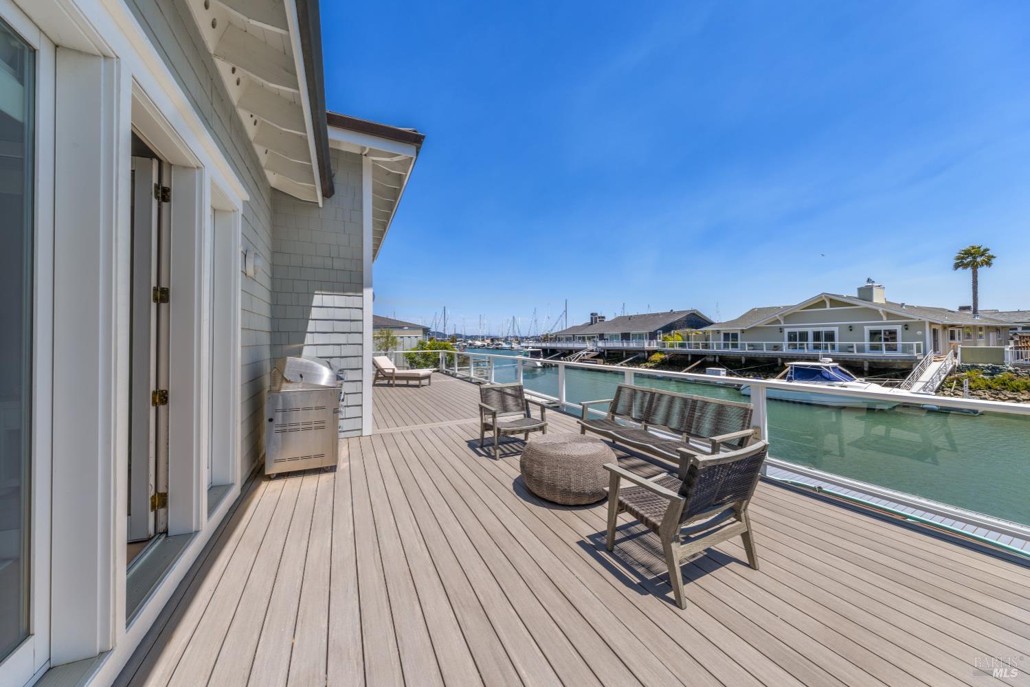 Detail Gallery Image 33 of 44 For 220 Jamaica St, Tiburon,  CA 94920 - 4 Beds | 2/1 Baths