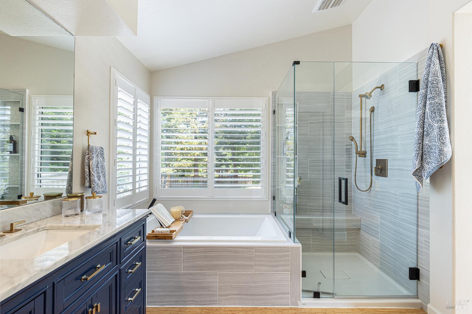 Detail Gallery Image 6 of 45 For 2285 Dancing Penny Way, Santa Rosa,  CA 95403 - 4 Beds | 2/1 Baths