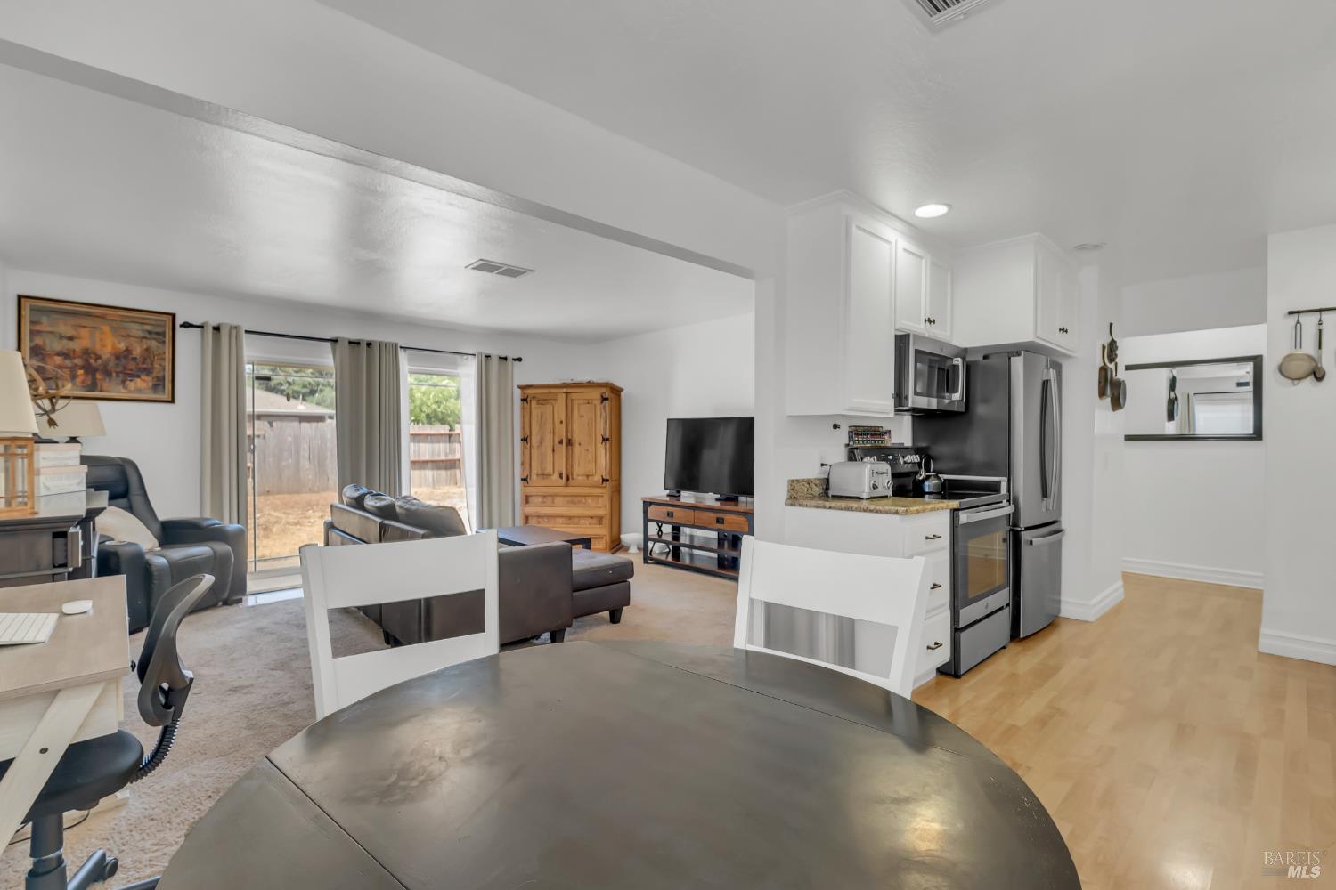Detail Gallery Image 7 of 20 For 1217 Alderwood Way, Vacaville,  CA 95687 - 3 Beds | 1 Baths