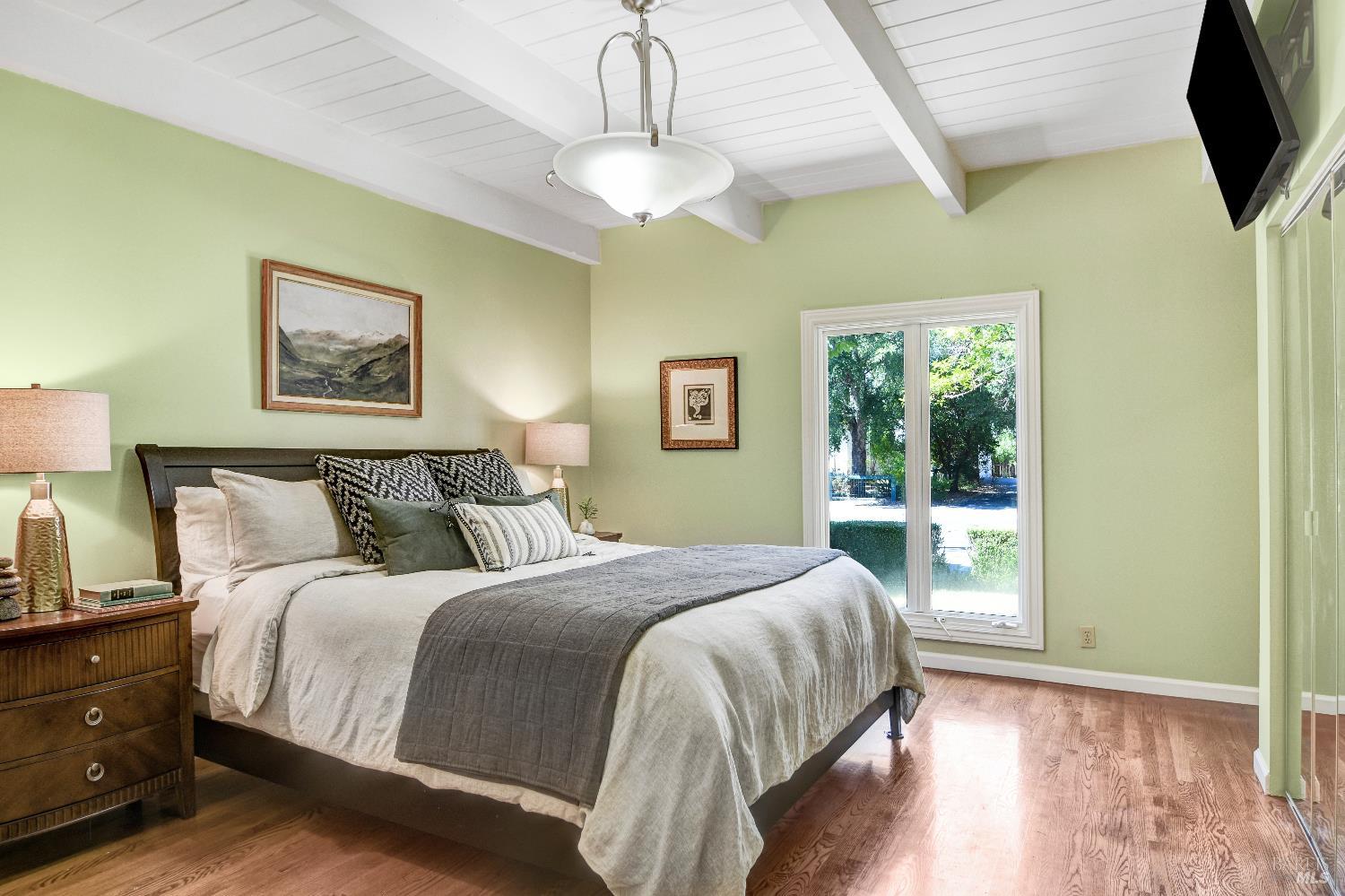 Detail Gallery Image 13 of 25 For 255 E Napa St, Sonoma,  CA 95476 - 2 Beds | 2 Baths
