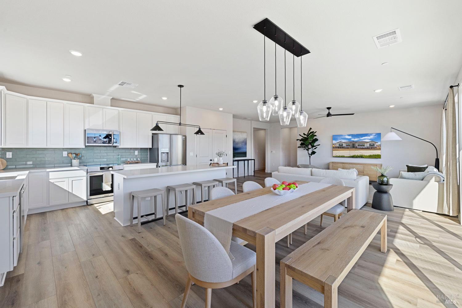 Detail Gallery Image 38 of 55 For 969 Carroll Way, Vacaville,  CA 95687 - 4 Beds | 2 Baths