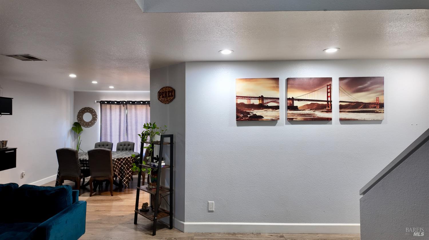 Detail Gallery Image 3 of 25 For 1420 Oak Haven Way, Antioch,  CA 94531 - 4 Beds | 2/1 Baths
