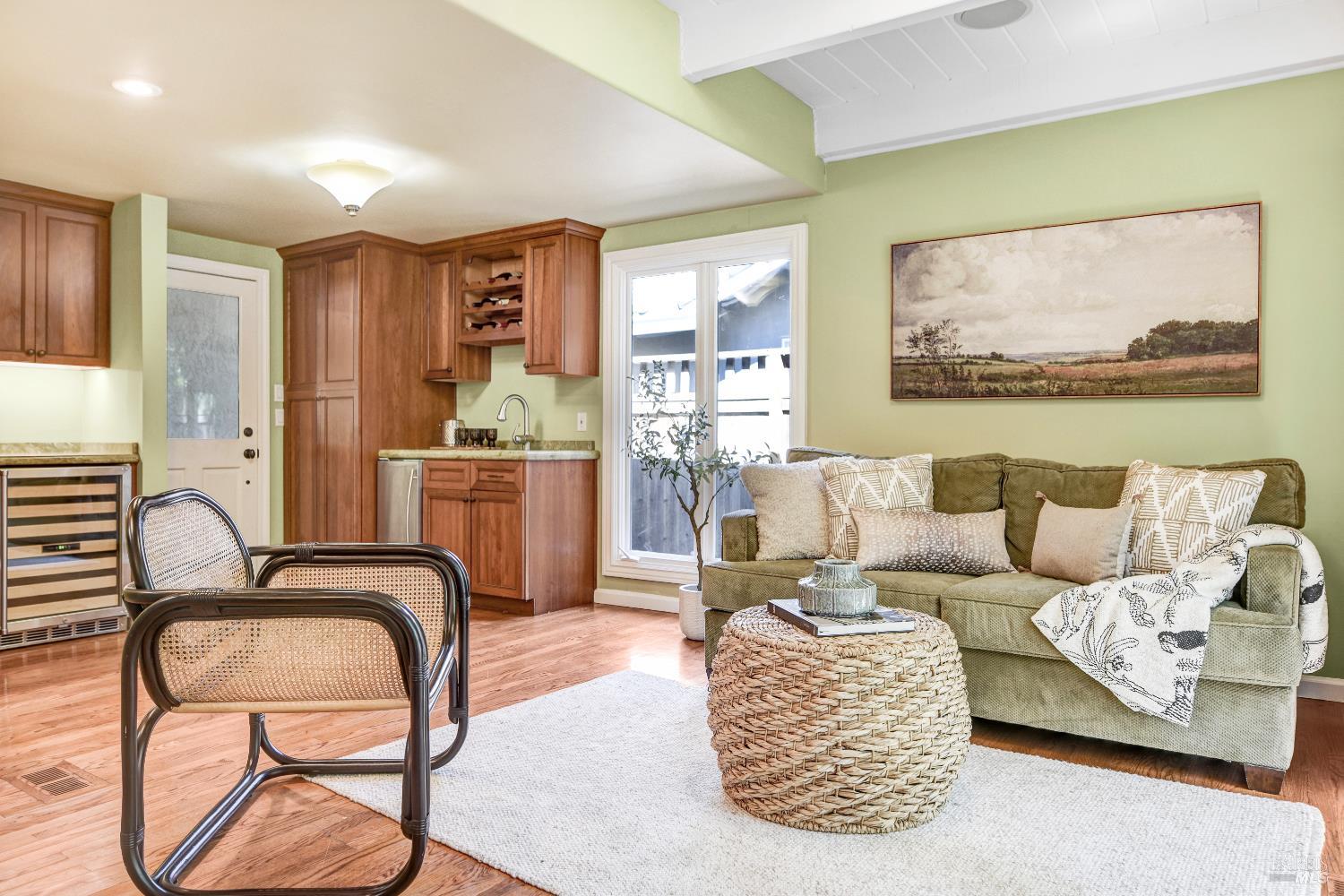 Detail Gallery Image 7 of 25 For 255 E Napa St, Sonoma,  CA 95476 - 2 Beds | 2 Baths