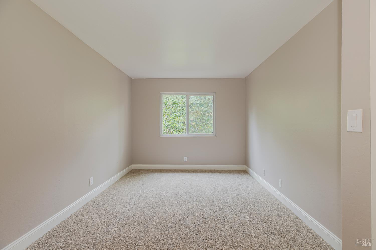 Detail Gallery Image 14 of 33 For 1550 Center Rd #45,  Novato,  CA 94947 - 2 Beds | 1/1 Baths