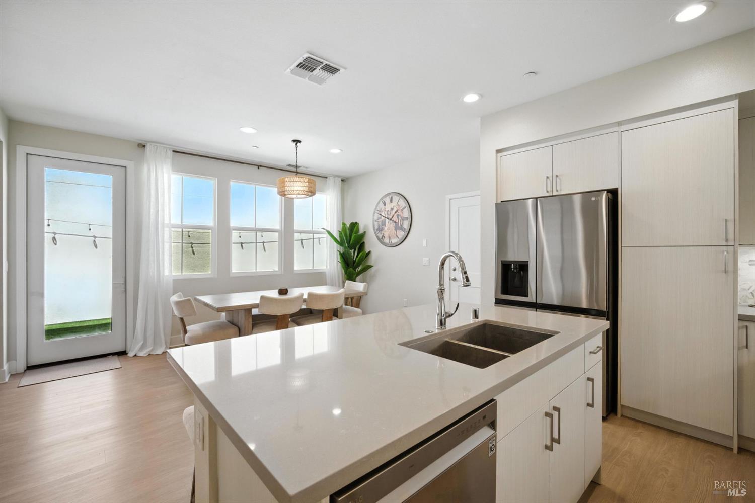 Detail Gallery Image 22 of 35 For 2931 Liscum St, Santa Rosa,  CA 95407 - 3 Beds | 2/1 Baths