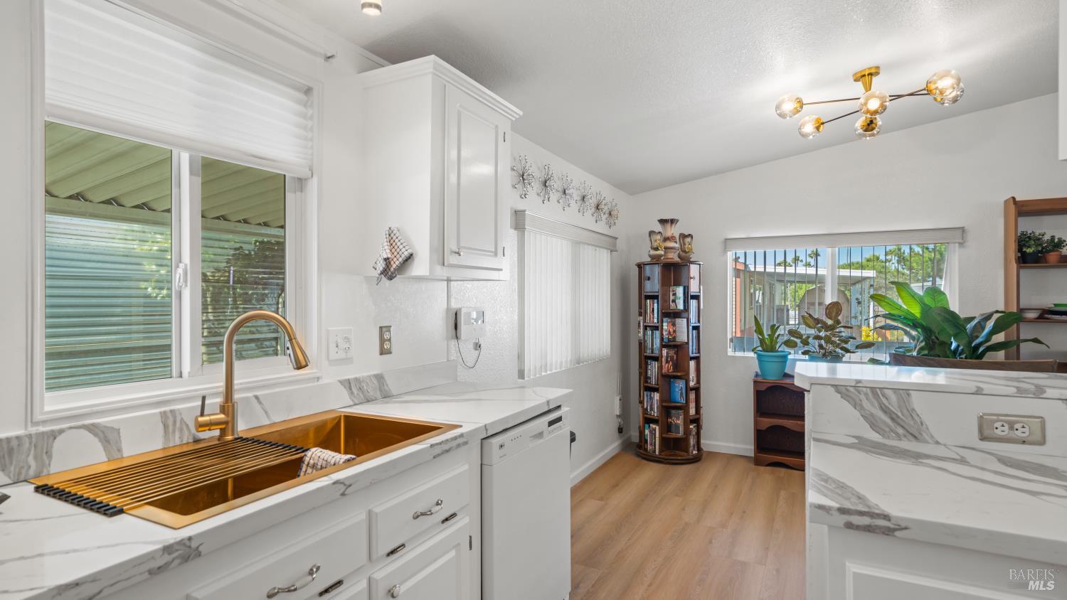 Detail Gallery Image 8 of 20 For 16401 San Pablo Ave 280, San Pablo,  CA 94806 - 2 Beds | 2 Baths