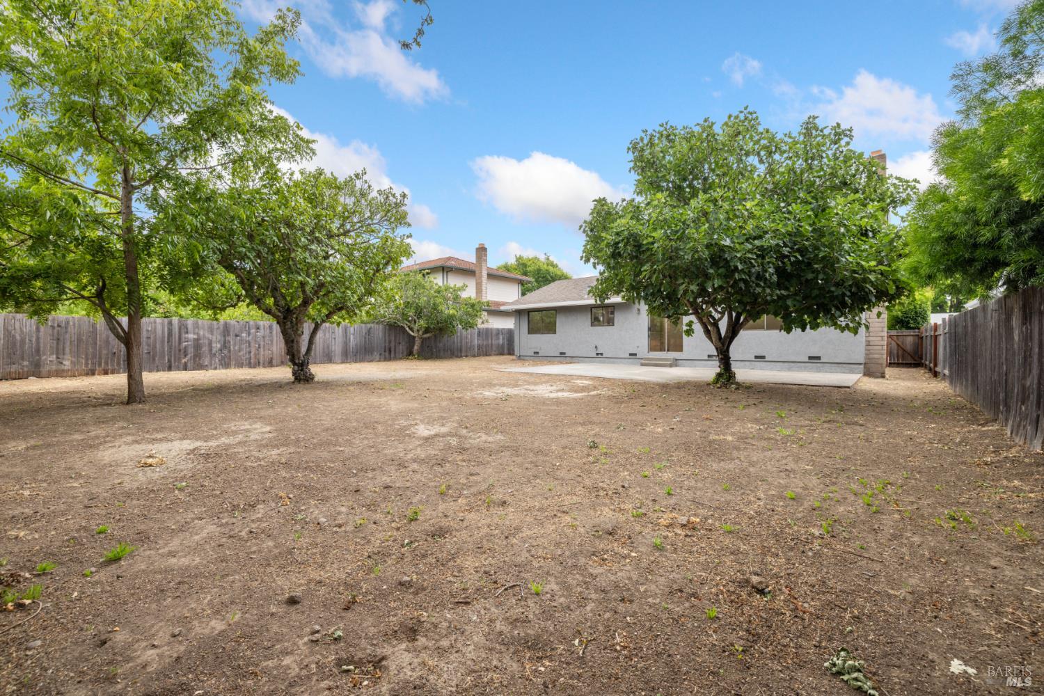 Detail Gallery Image 30 of 36 For 8 Margory Ct, Novato,  CA 94947 - 3 Beds | 2/1 Baths