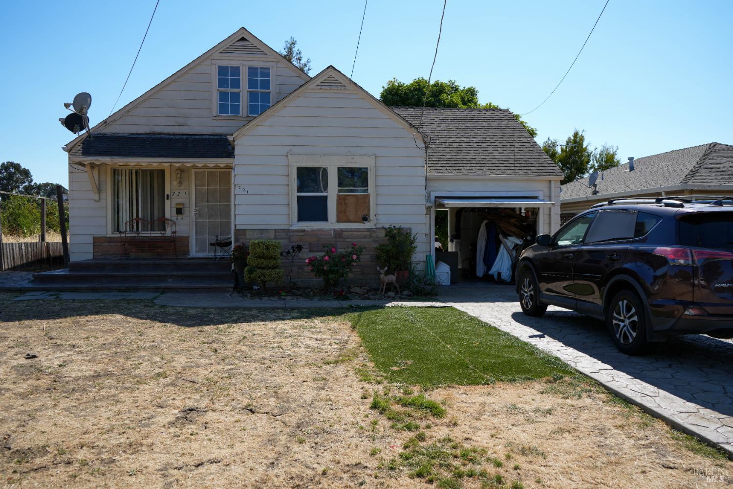 Detail Gallery Image 1 of 43 For 721 5th St, Vallejo,  CA 94590 - 4 Beds | 1 Baths