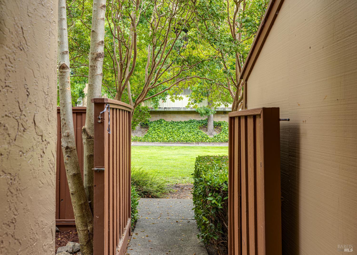 Detail Gallery Image 23 of 33 For 1550 Center Rd #45,  Novato,  CA 94947 - 2 Beds | 1/1 Baths