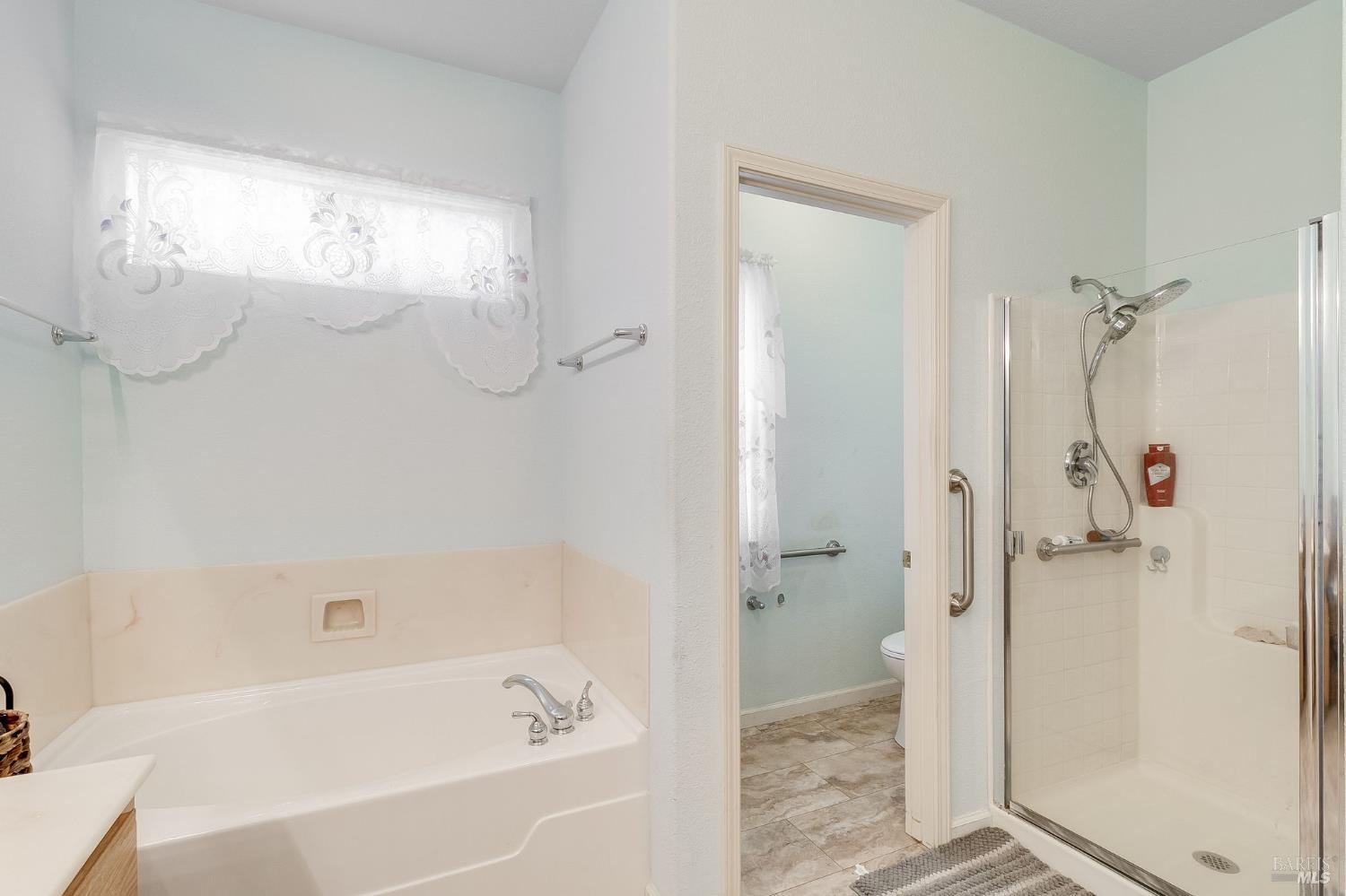 Detail Gallery Image 11 of 19 For 400 Wick Ct, Vacaville,  CA 95687 - 3 Beds | 2 Baths
