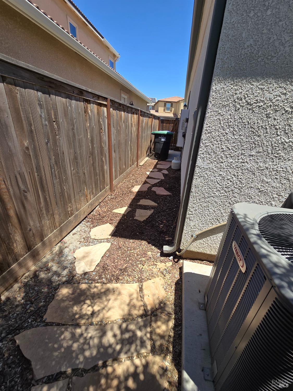 Detail Gallery Image 24 of 26 For 4288 Horizon Dr, Madera,  CA 93636 - 3 Beds | 2/1 Baths