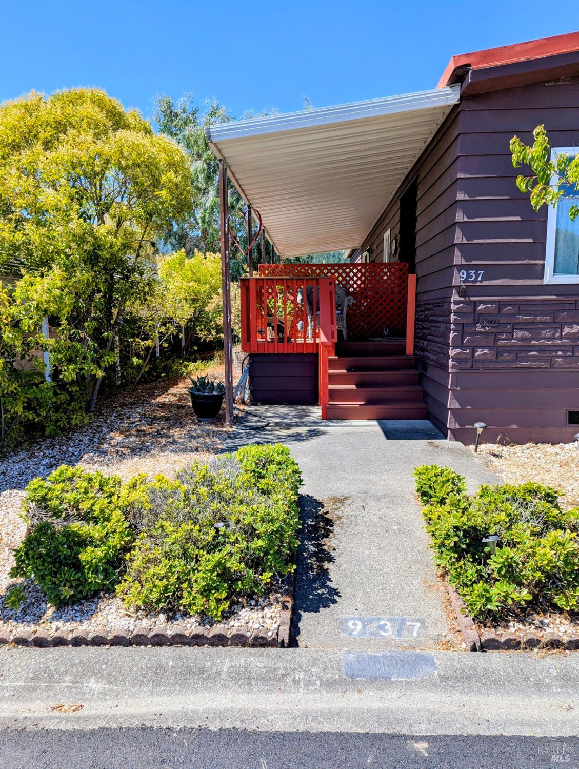 Detail Gallery Image 2 of 18 For 937 Champagne Cir, Calistoga,  CA 94515 - 2 Beds | 2 Baths