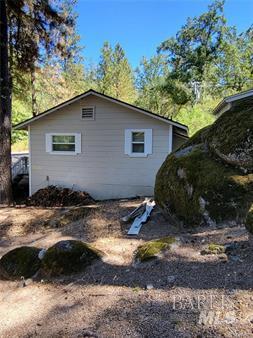 Detail Gallery Image 5 of 21 For 17010 State Highway 175 Hwy, Middletown,  CA 95461 - 2 Beds | 2 Baths