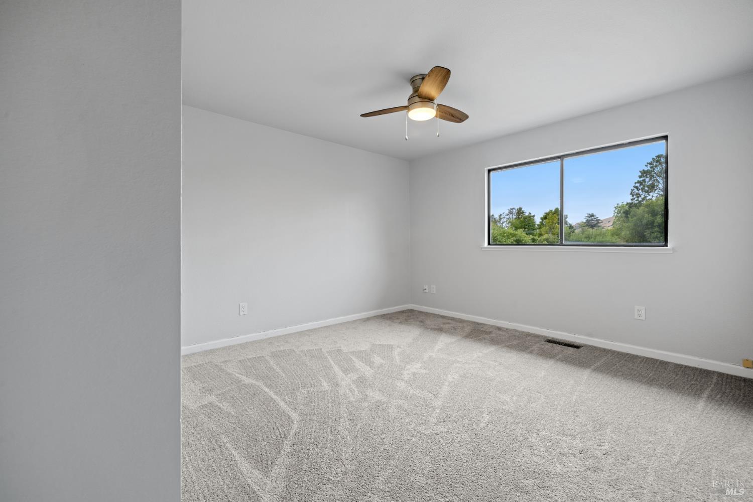 Detail Gallery Image 24 of 36 For 8 Margory Ct, Novato,  CA 94947 - 3 Beds | 2/1 Baths