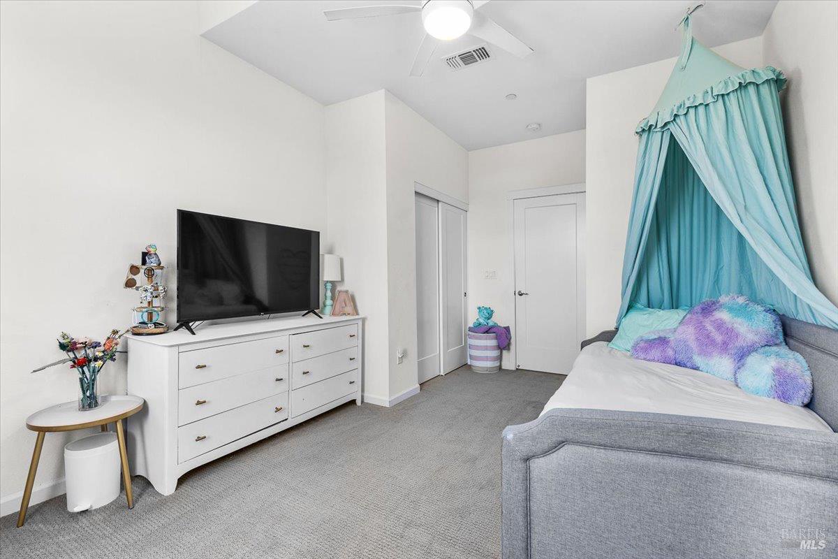 Detail Gallery Image 18 of 23 For 521 Deep Rose Pl, Santa Rosa,  CA 95407 - 4 Beds | 2/1 Baths
