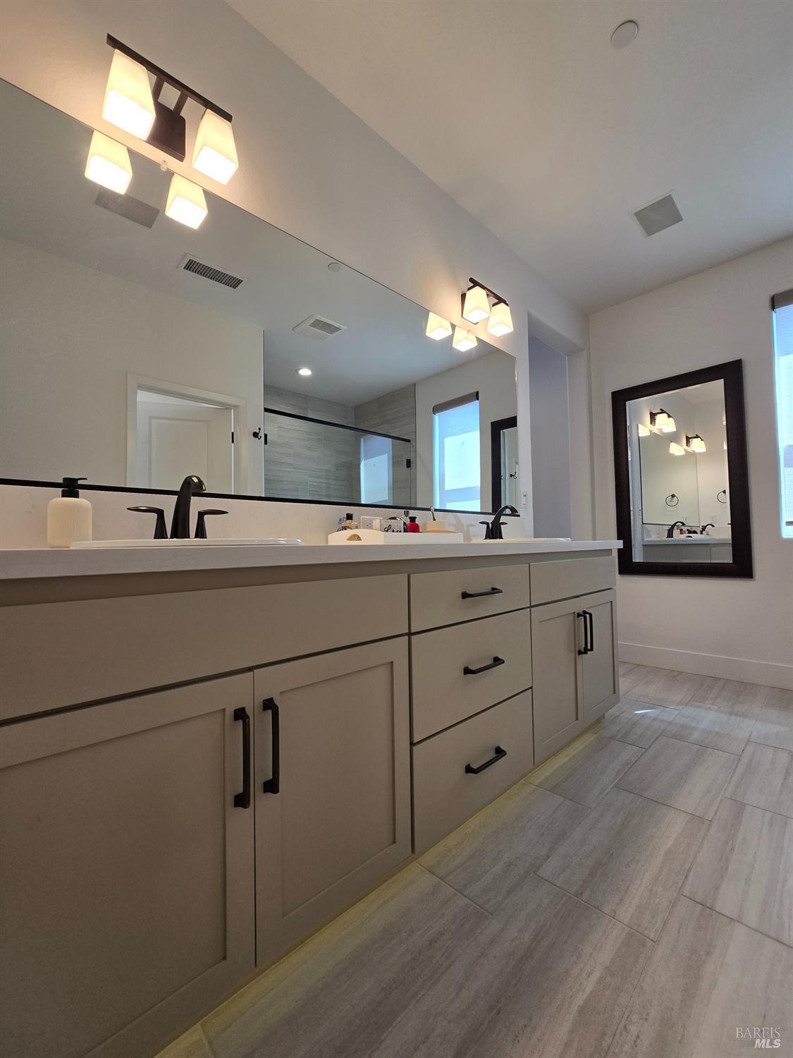 Detail Gallery Image 20 of 26 For 4288 Horizon Dr, Madera,  CA 93636 - 3 Beds | 2/1 Baths