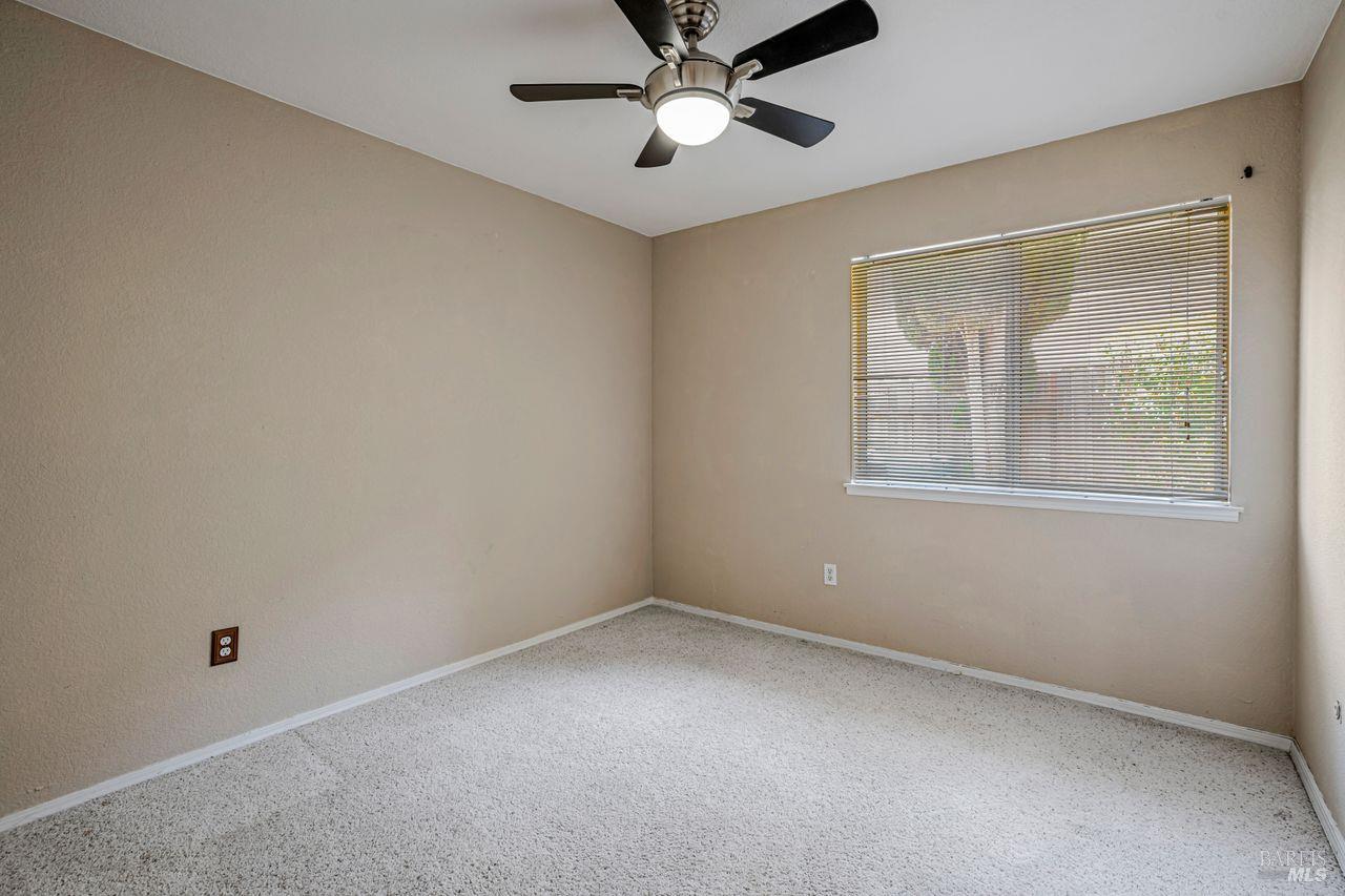 Detail Gallery Image 24 of 36 For 812 Sonnet Dr, Vacaville,  CA 95687 - 3 Beds | 2 Baths