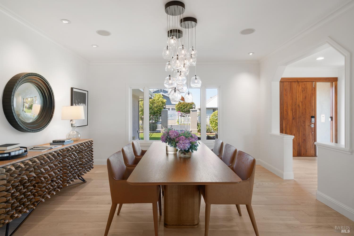 Detail Gallery Image 5 of 40 For 79 Trinidad Dr, Tiburon,  CA 94920 - 5 Beds | 4/1 Baths