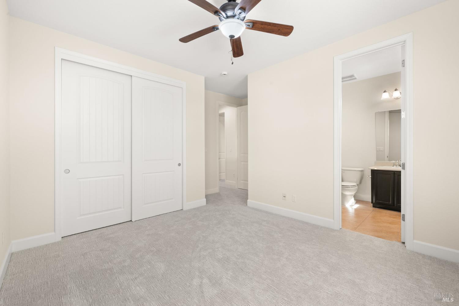Detail Gallery Image 41 of 88 For 685 Elderberry Loop, Vacaville,  CA 95688 - 5 Beds | 4/1 Baths