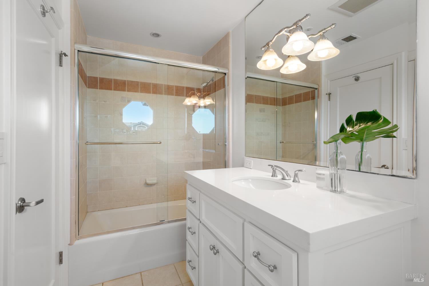 Detail Gallery Image 29 of 40 For 79 Trinidad Dr, Tiburon,  CA 94920 - 5 Beds | 4/1 Baths