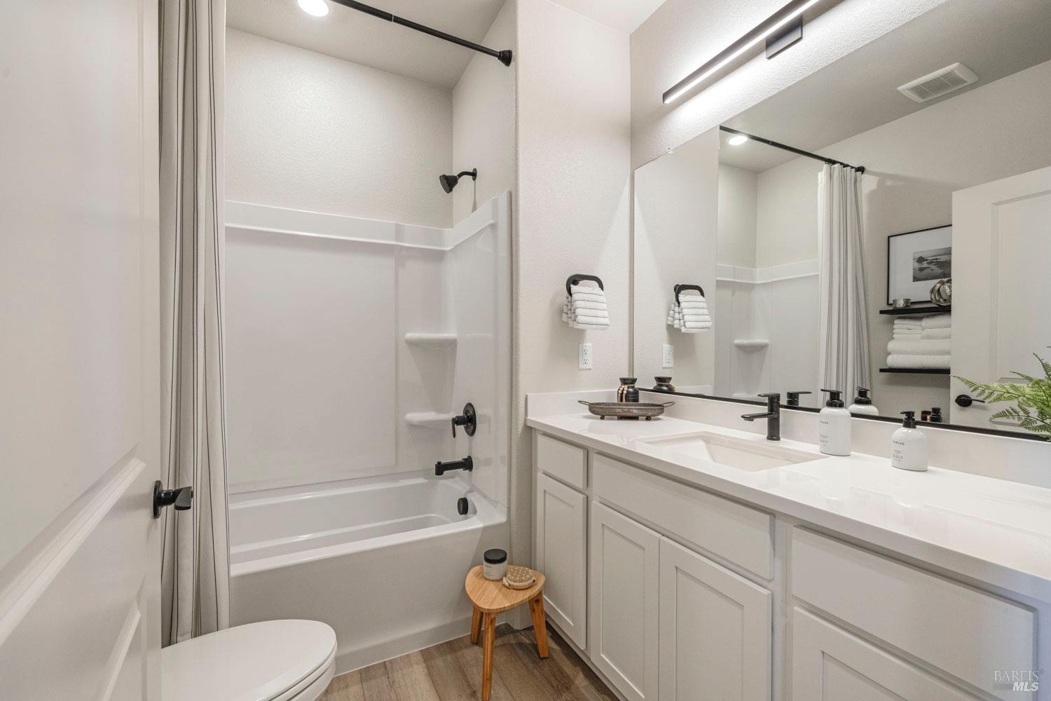 Detail Gallery Image 44 of 55 For 969 Carroll Way, Vacaville,  CA 95687 - 4 Beds | 2 Baths