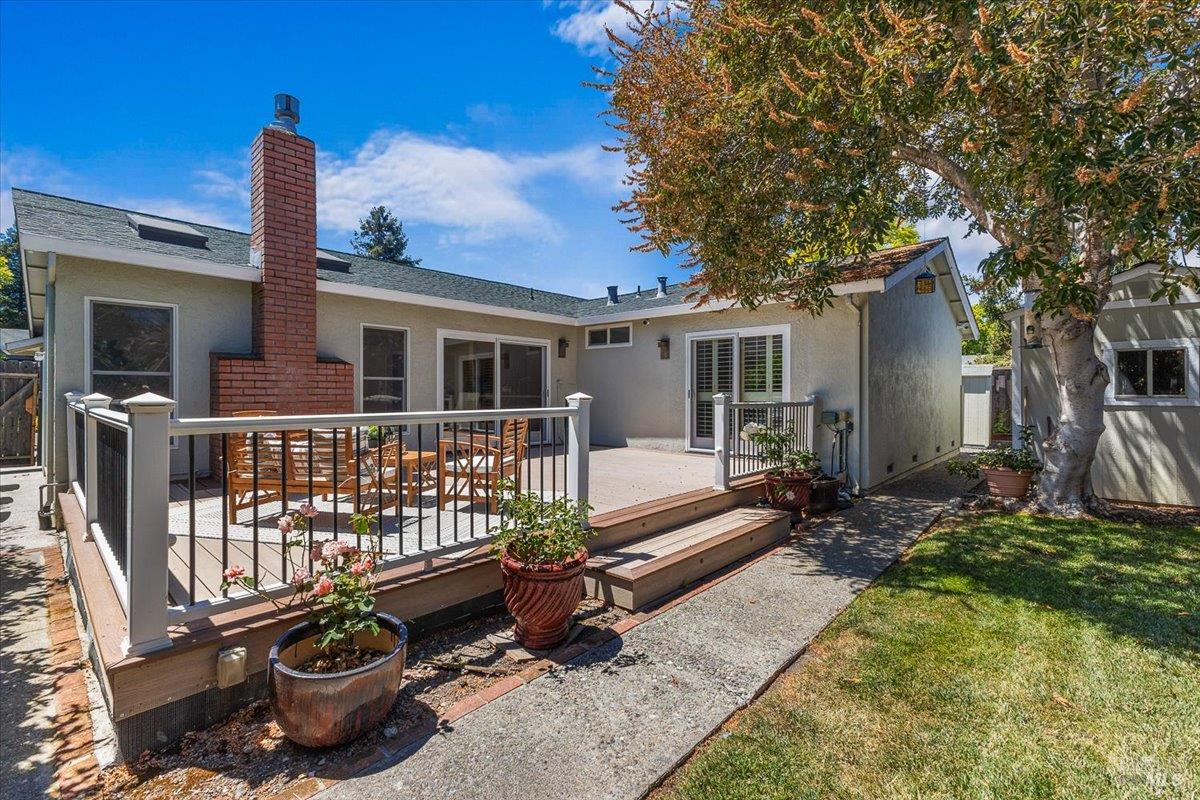 Detail Gallery Image 34 of 44 For 4305 Leafwood Cir, Santa Rosa,  CA 95405 - 3 Beds | 2 Baths