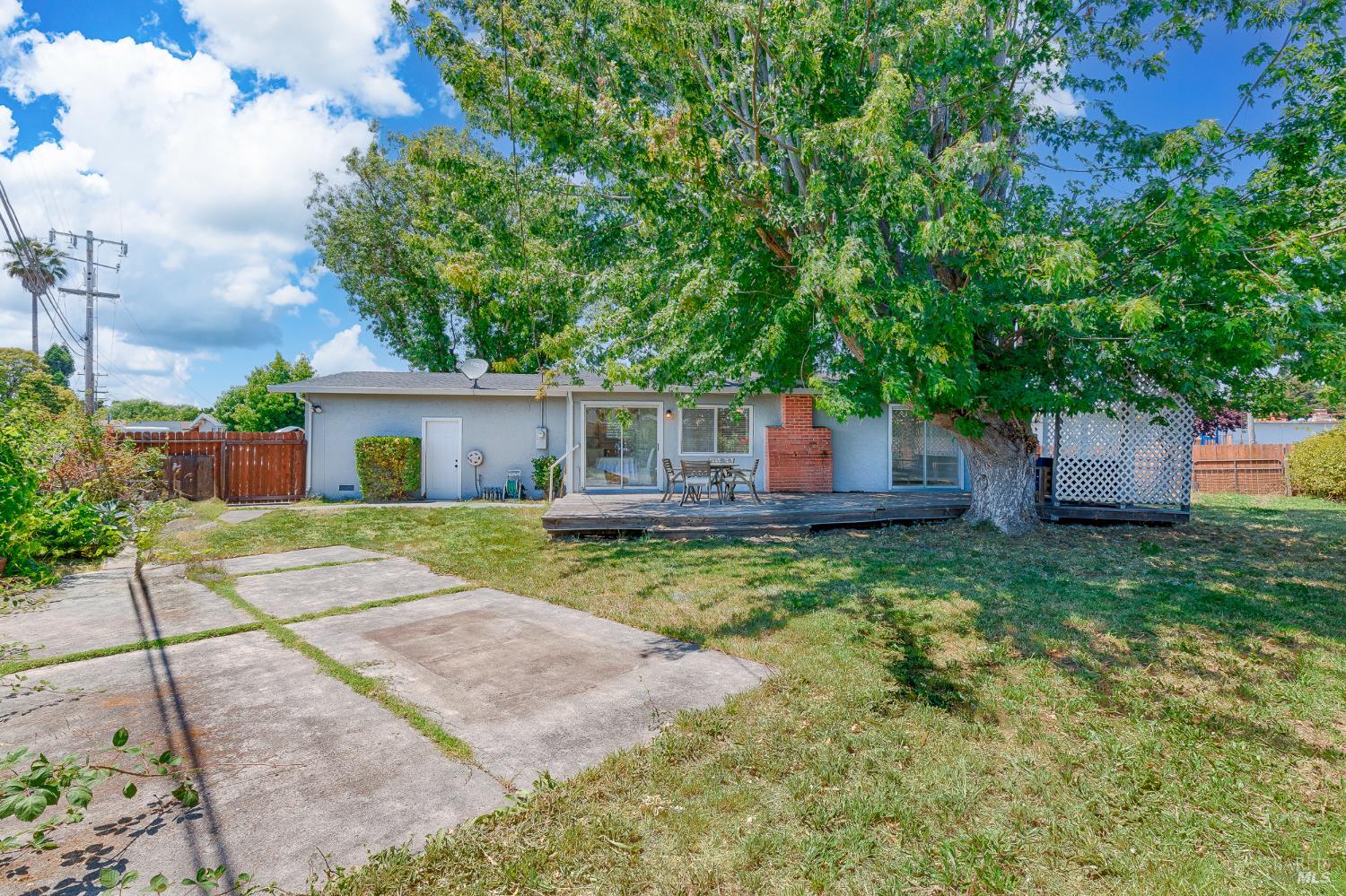 Detail Gallery Image 49 of 58 For 401 Arlen Dr, Rohnert Park,  CA 94928 - 3 Beds | 2 Baths