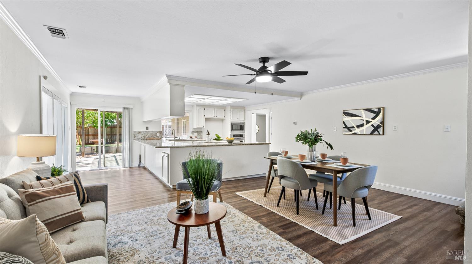 Detail Gallery Image 30 of 64 For 647 Nevada St, Fairfield,  CA 94533 - 5 Beds | 3 Baths