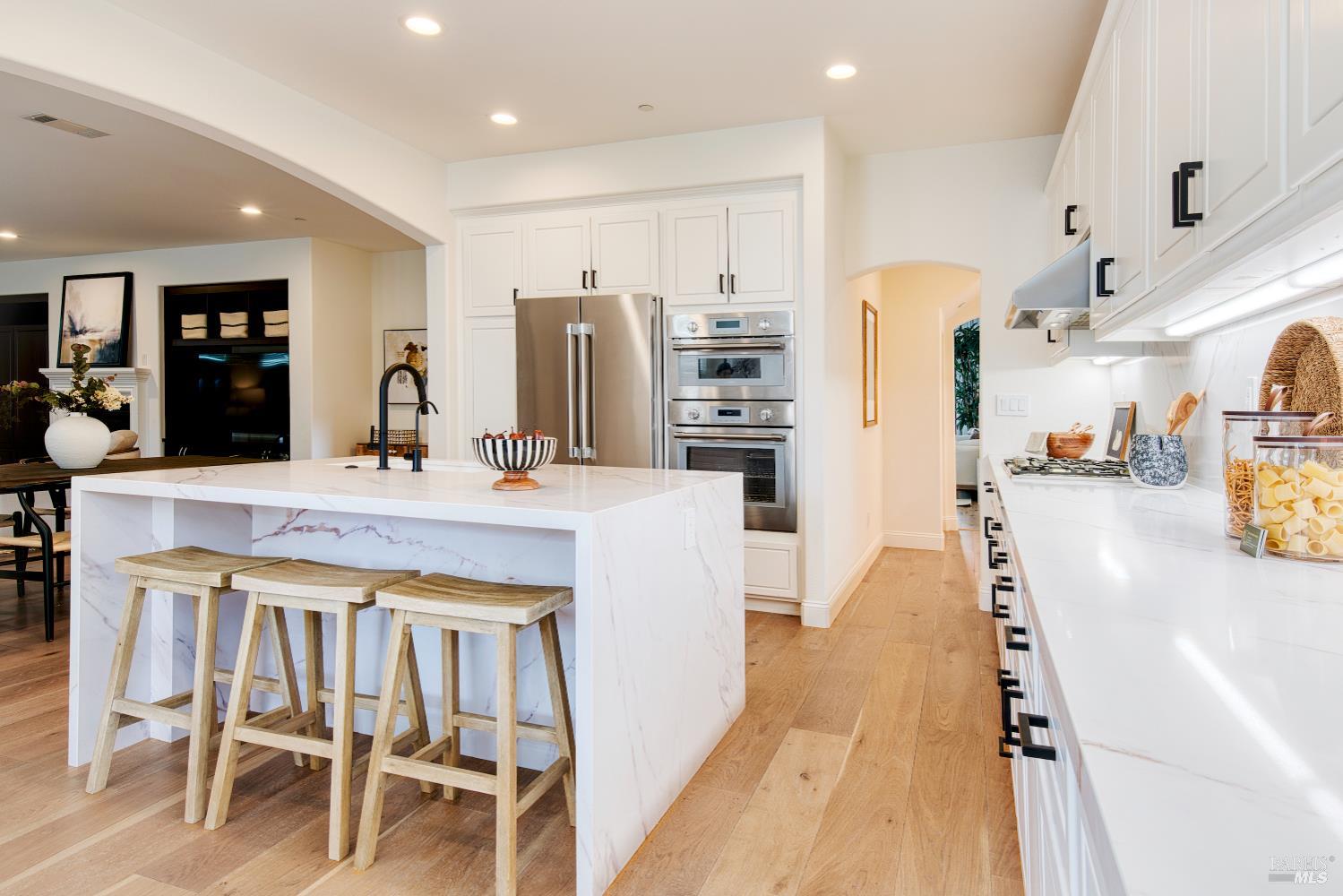 Detail Gallery Image 13 of 35 For 19 Sunny Cove Dr, Novato,  CA 94949 - 4 Beds | 2/1 Baths