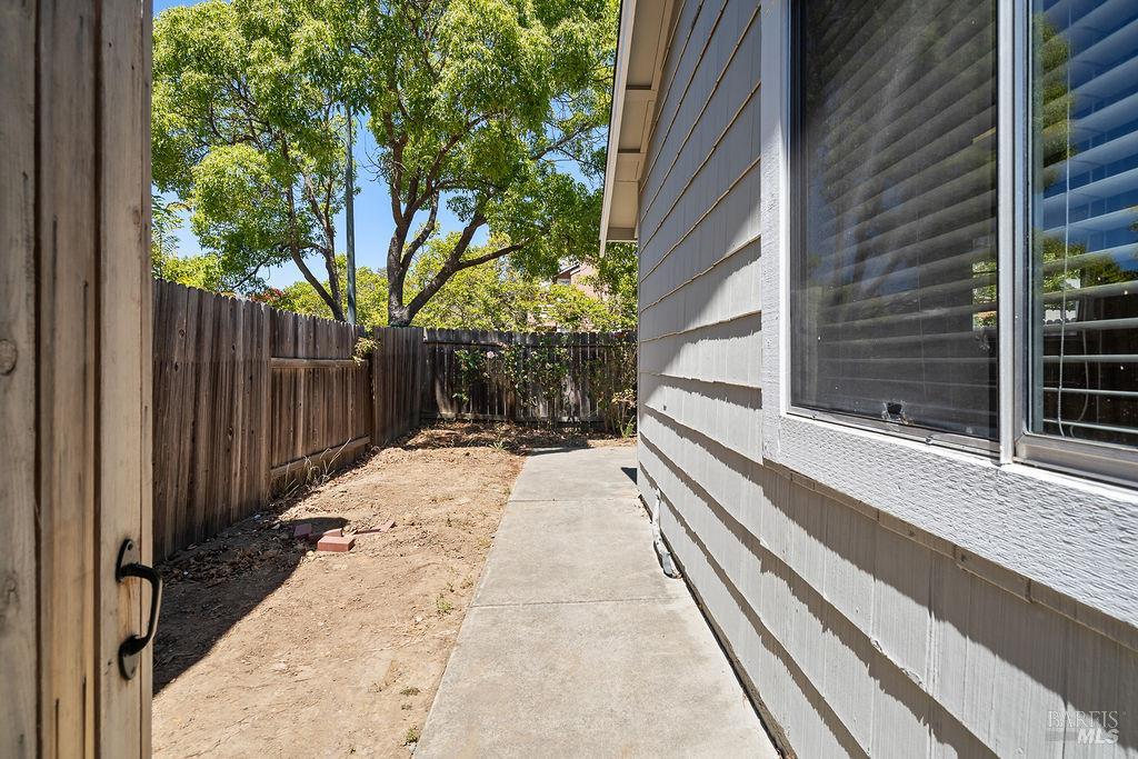 Detail Gallery Image 23 of 27 For 148 Stageline Dr, Vallejo,  CA 94591 - 2 Beds | 1 Baths