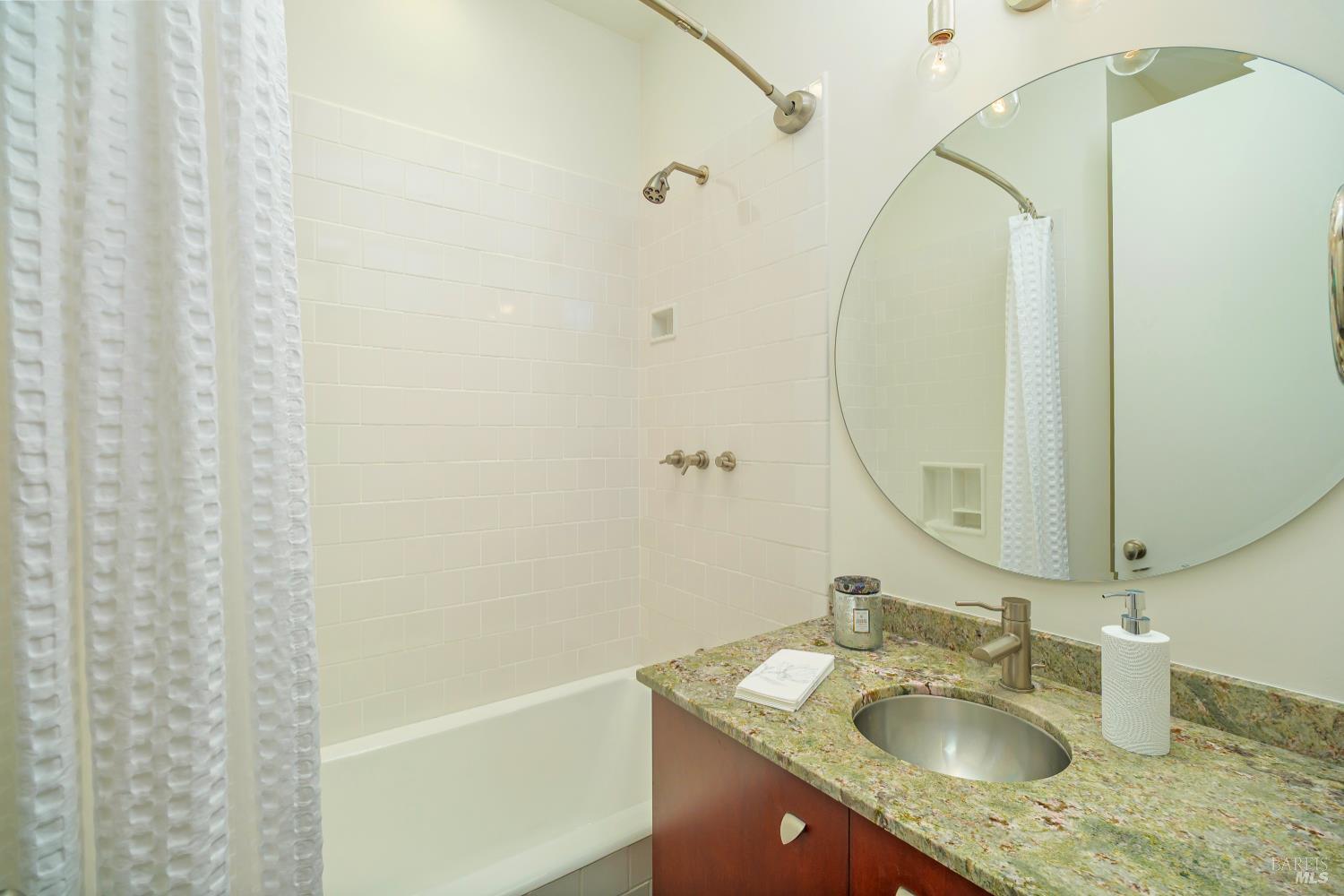 Detail Gallery Image 23 of 27 For 15 Stetson Ave, Kentfield,  CA 94904 - 3 Beds | 2 Baths