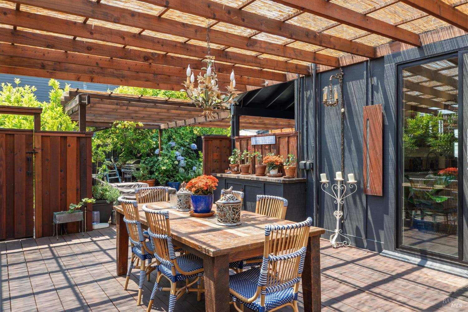 Detail Gallery Image 39 of 43 For 307 Bodega Ave, Petaluma,  CA 94952 - 2 Beds | 2 Baths