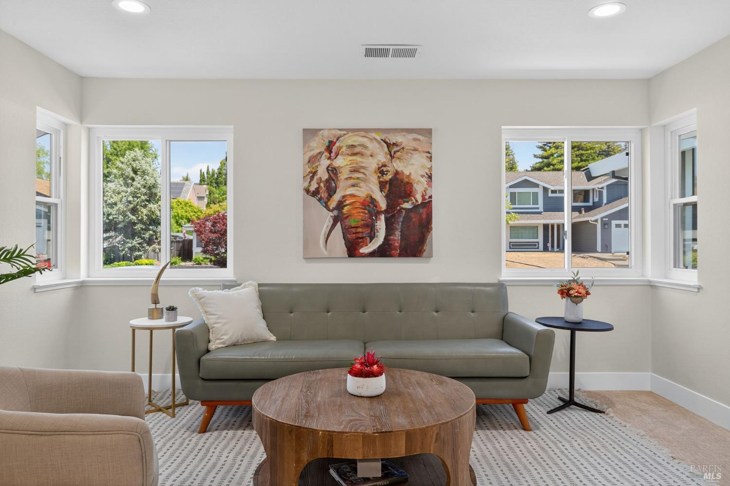 Detail Gallery Image 14 of 48 For 780 Rose Dr, Benicia,  CA 94510 - 3 Beds | 2 Baths