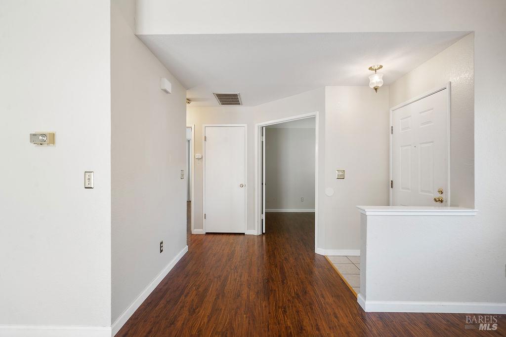 Detail Gallery Image 11 of 27 For 148 Stageline Dr, Vallejo,  CA 94591 - 2 Beds | 1 Baths
