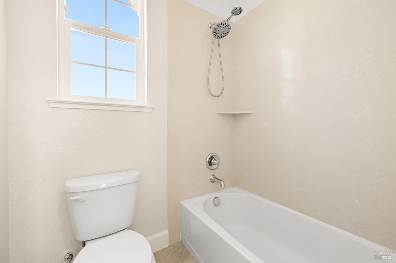 Detail Gallery Image 48 of 88 For 685 Elderberry Loop, Vacaville,  CA 95688 - 5 Beds | 4/1 Baths