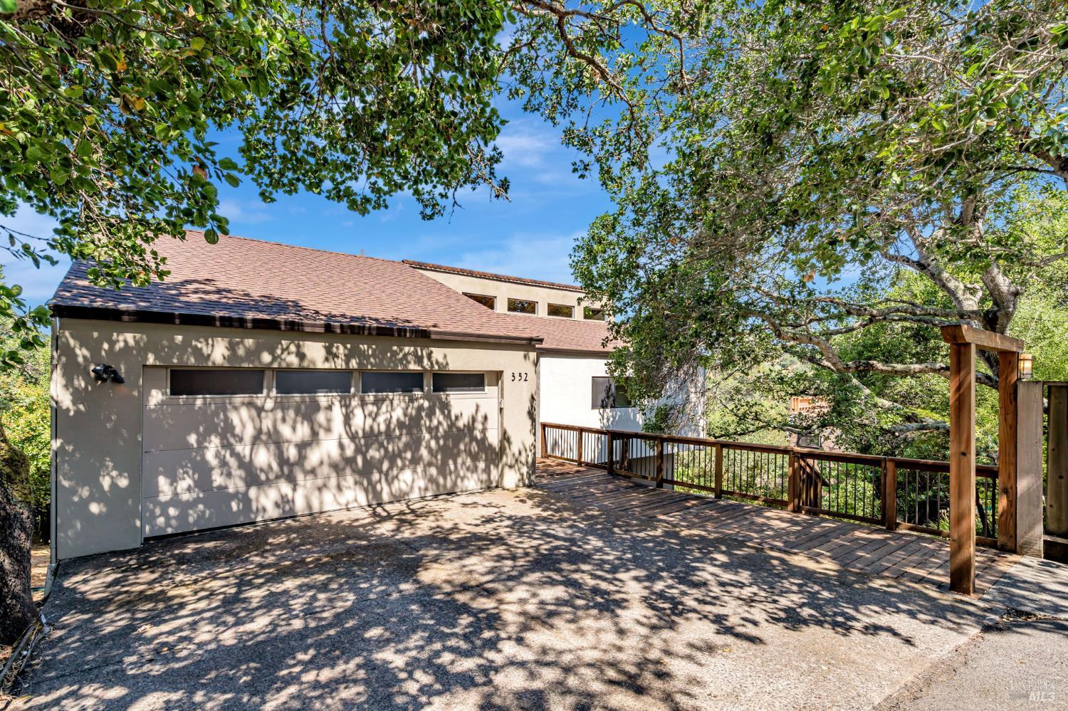 Detail Gallery Image 30 of 30 For 352 Laurel Ave, Novato,  CA 94945 - 4 Beds | 2/1 Baths