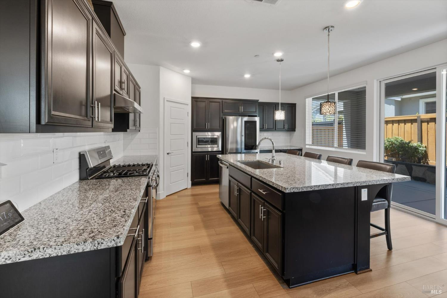 Detail Gallery Image 27 of 71 For 1328 Horizon Cir, Fairfield,  CA 94533 - 4 Beds | 3 Baths