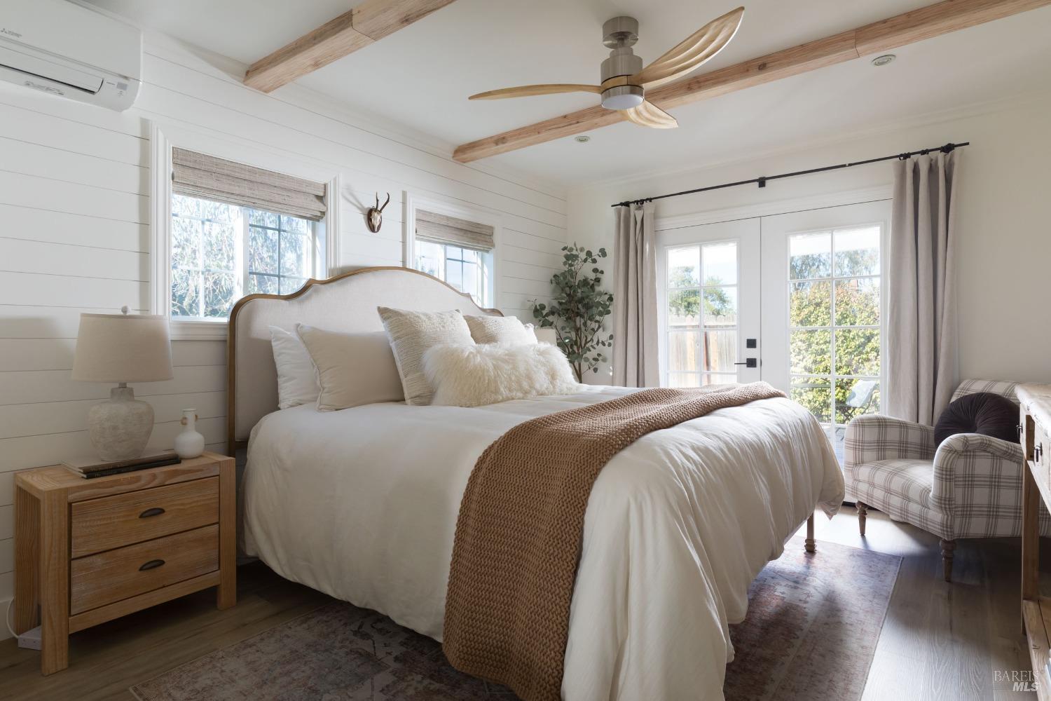 Detail Gallery Image 12 of 29 For 19440 Cypress Rd, Sonoma,  CA 95476 - 3 Beds | 2/1 Baths