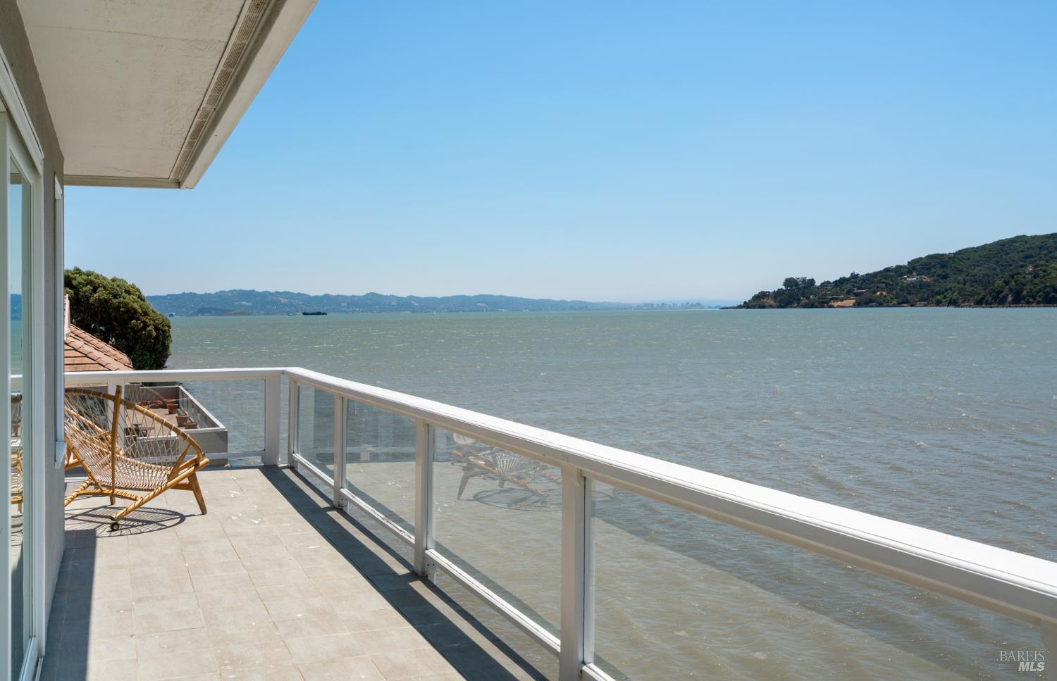 Detail Gallery Image 19 of 40 For 79 Trinidad Dr, Tiburon,  CA 94920 - 5 Beds | 4/1 Baths
