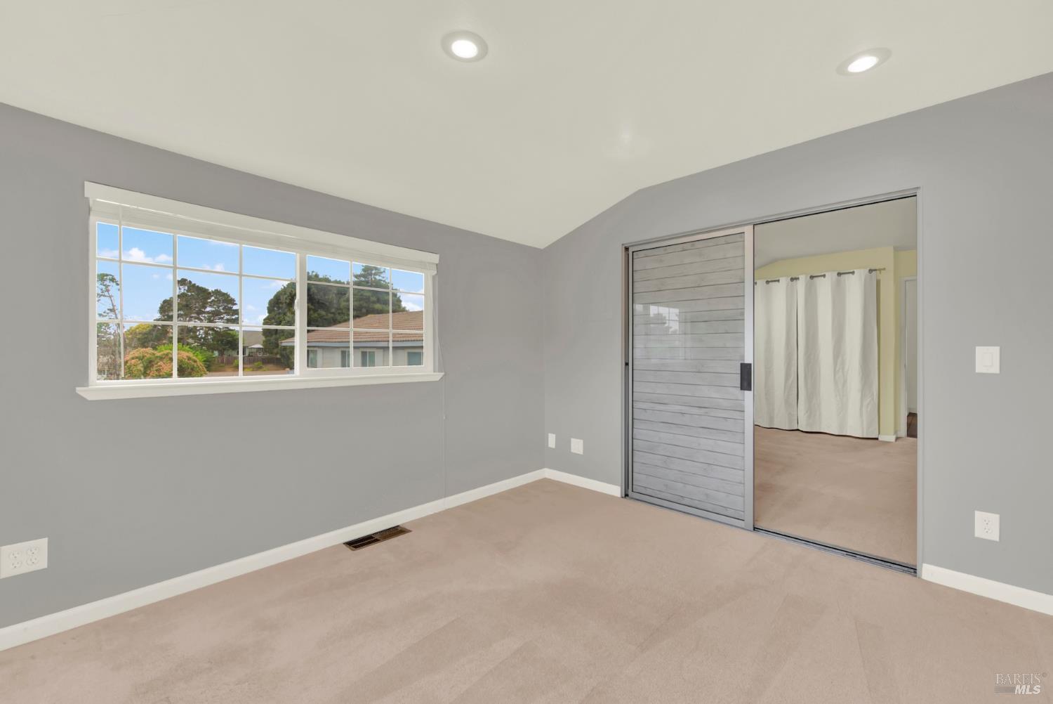 Detail Gallery Image 39 of 62 For 112 Picadilly Cir, Vallejo,  CA 94591 - 4 Beds | 3 Baths