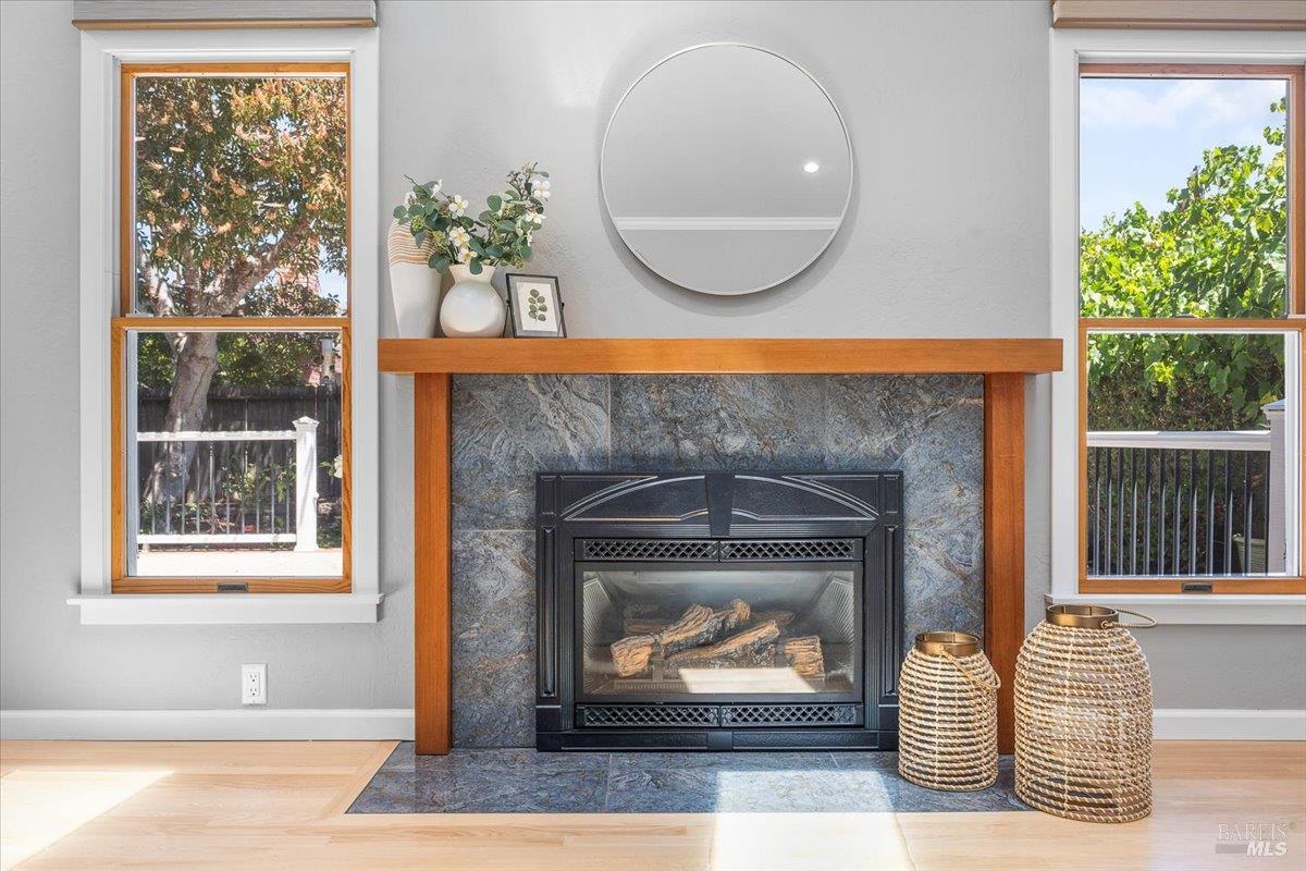 Detail Gallery Image 12 of 44 For 4305 Leafwood Cir, Santa Rosa,  CA 95405 - 3 Beds | 2 Baths