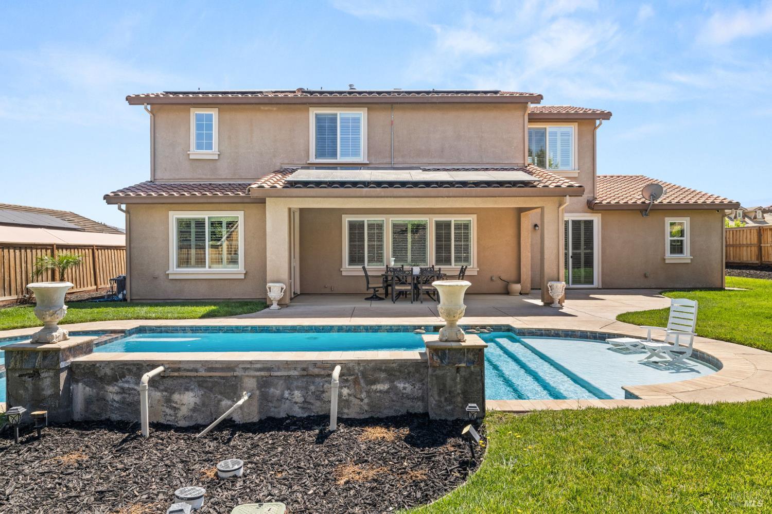 Detail Gallery Image 70 of 88 For 685 Elderberry Loop, Vacaville,  CA 95688 - 5 Beds | 4/1 Baths