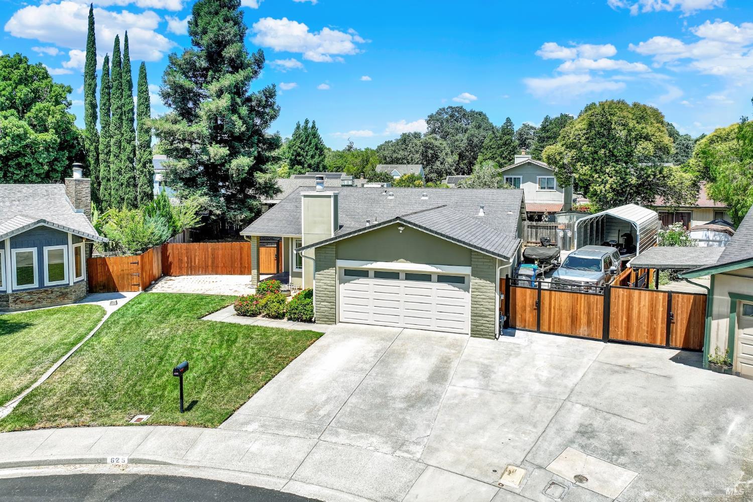 Detail Gallery Image 3 of 78 For 625 Cornell Ct, Vacaville,  CA 95687 - 3 Beds | 2 Baths