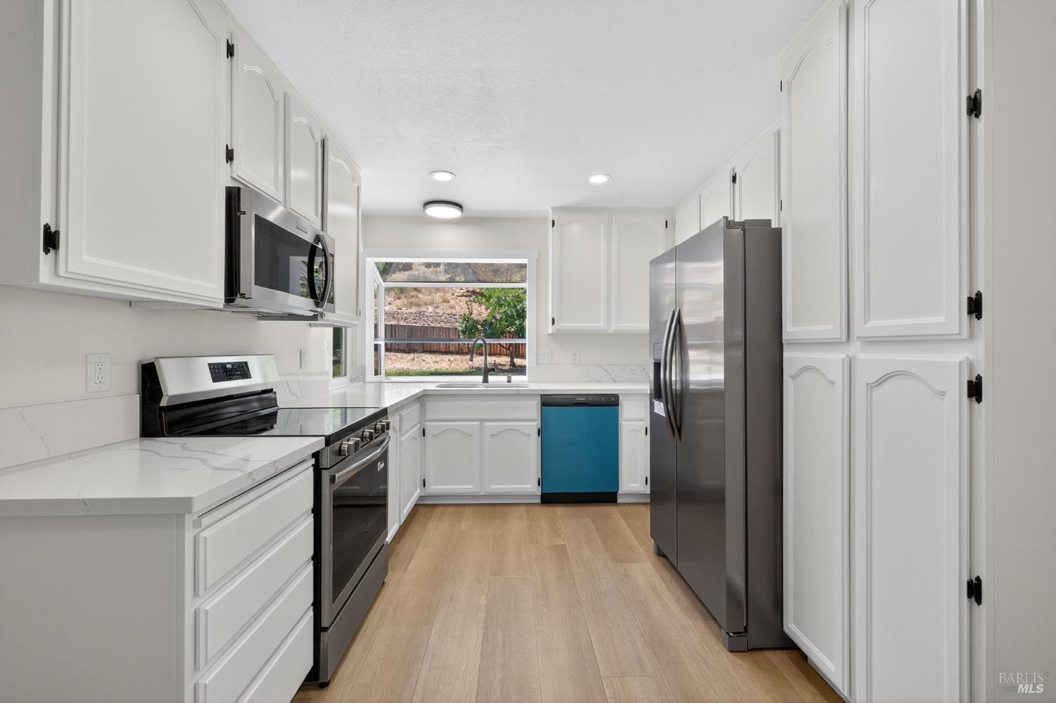 Detail Gallery Image 20 of 48 For 780 Rose Dr, Benicia,  CA 94510 - 3 Beds | 2 Baths