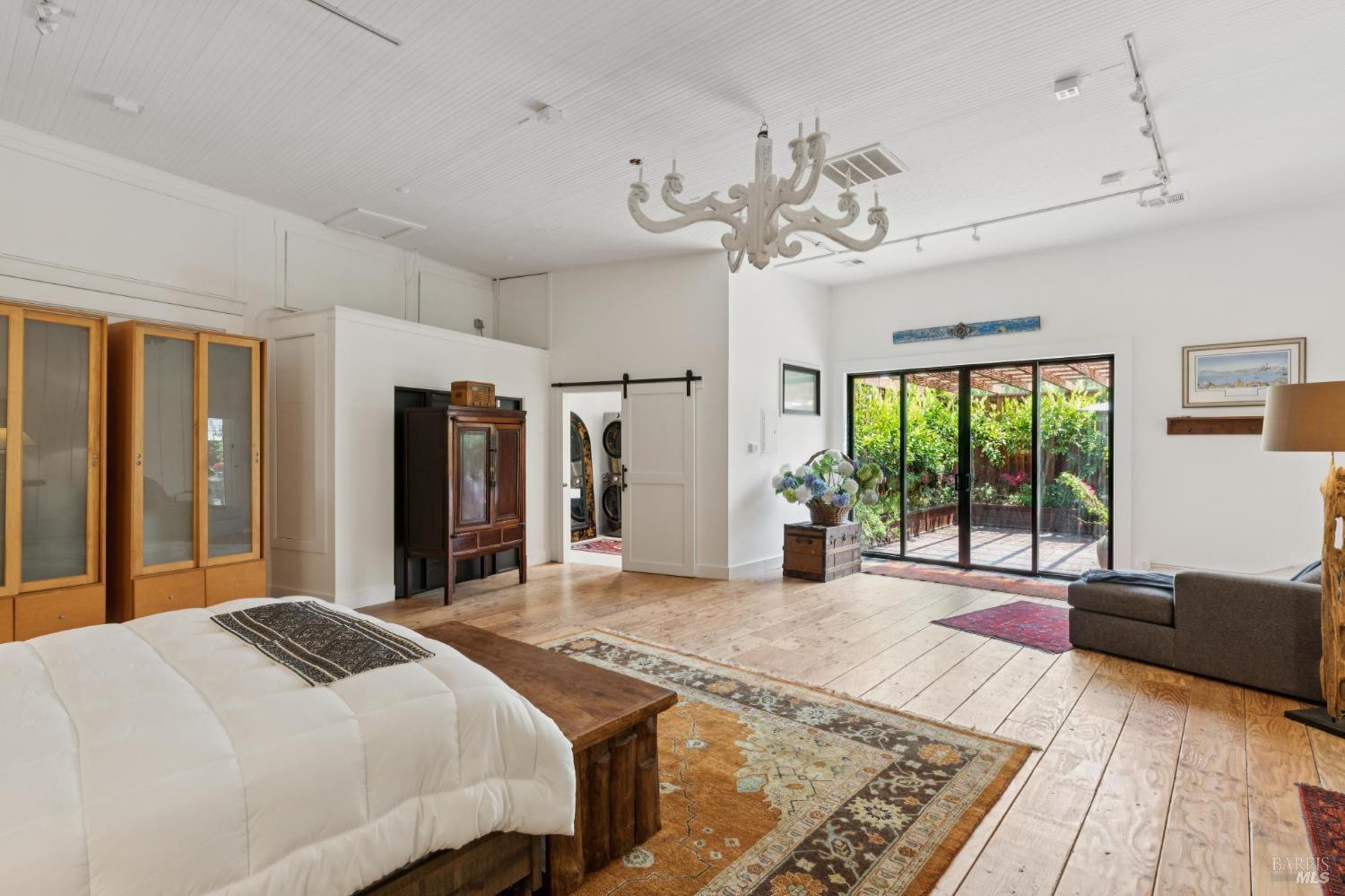 Detail Gallery Image 22 of 43 For 307 Bodega Ave, Petaluma,  CA 94952 - 2 Beds | 2 Baths