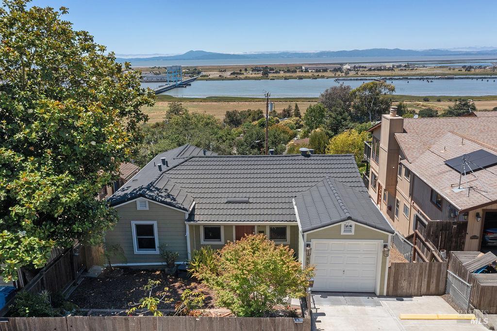 Detail Gallery Image 1 of 36 For 185 Baxter St, Vallejo,  CA 94590 - 2 Beds | 1 Baths