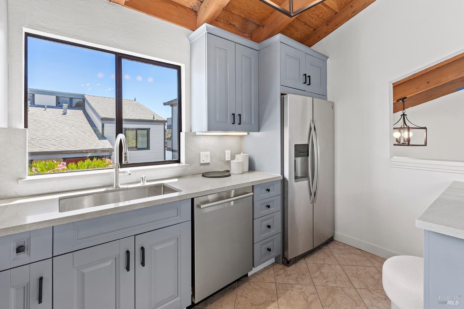 Detail Gallery Image 13 of 27 For 805 S Eliseo Dr #1,  Greenbrae,  CA 94904 - 3 Beds | 1/1 Baths