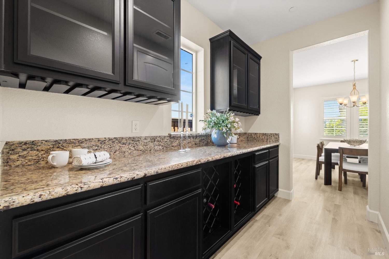Detail Gallery Image 36 of 88 For 685 Elderberry Loop, Vacaville,  CA 95688 - 5 Beds | 4/1 Baths