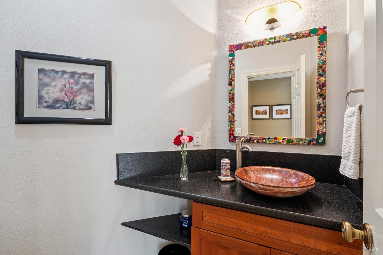 Detail Gallery Image 30 of 43 For 12 Birnam Wood Ct, Petaluma,  CA 94954 - 3 Beds | 2/1 Baths