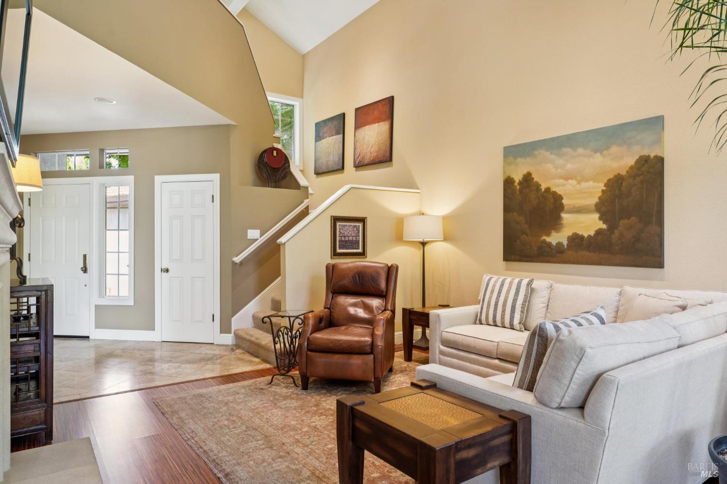 Detail Gallery Image 11 of 43 For 12 Birnam Wood Ct, Petaluma,  CA 94954 - 3 Beds | 2/1 Baths
